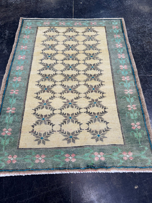 Turkish Vintage Rug 2'5'' x 3'3'' #24828