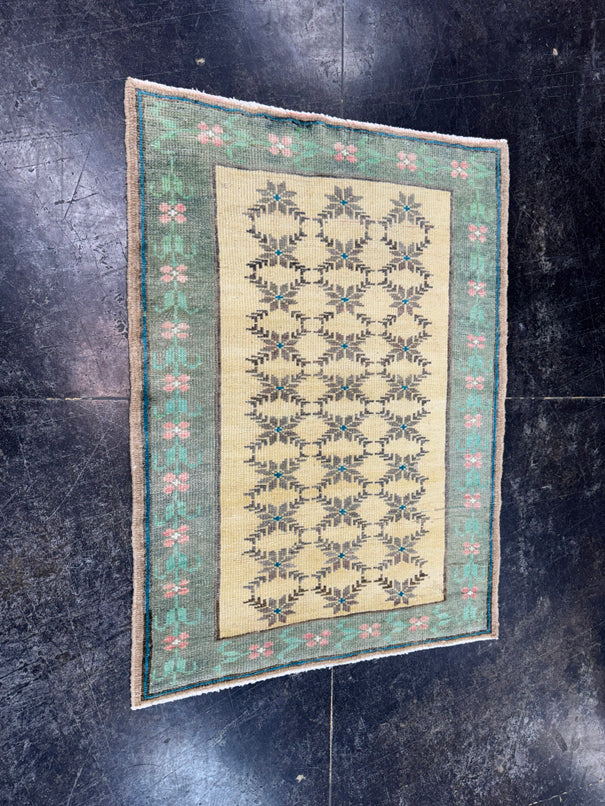 Turkish Vintage Rug 2'5'' x 3'3'' #24828