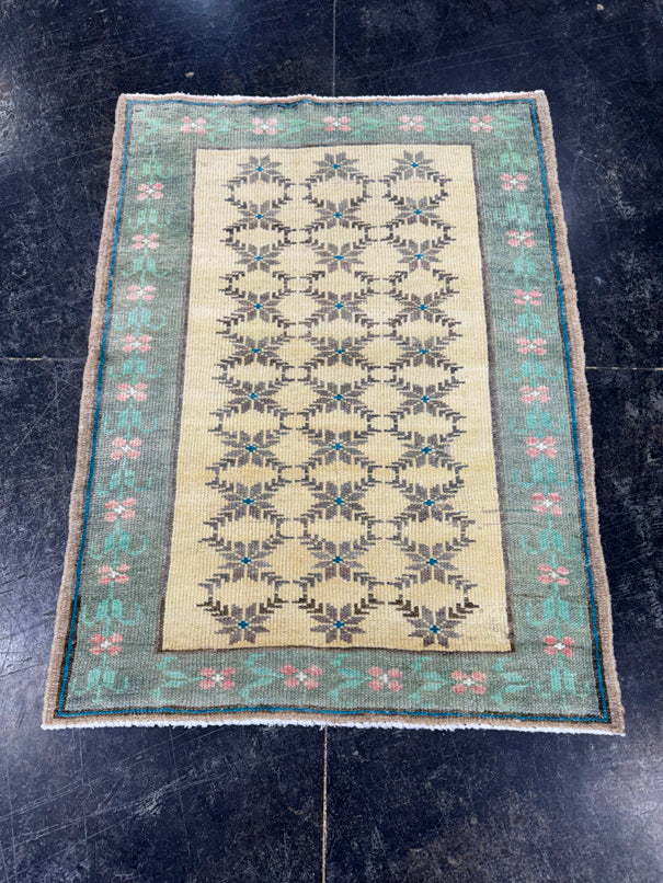 Turkish Vintage Rug 2'5'' x 3'3'' #24828