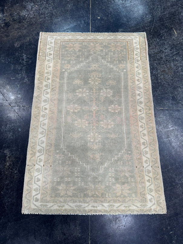 Turkish Vintage Rug 2'6'' x 3'10'' #24829