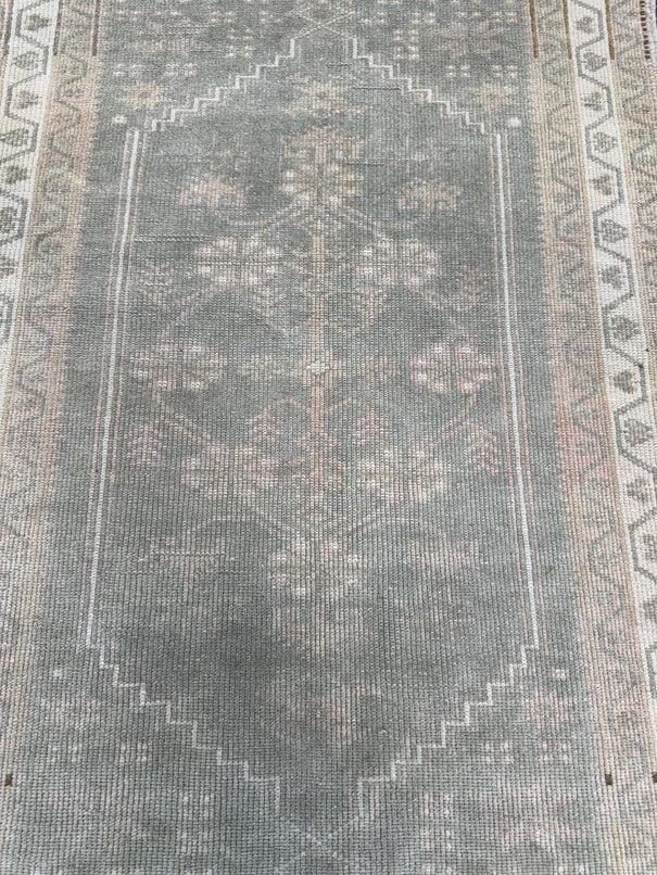 Turkish Vintage Rug 2'6'' x 3'10'' #24829