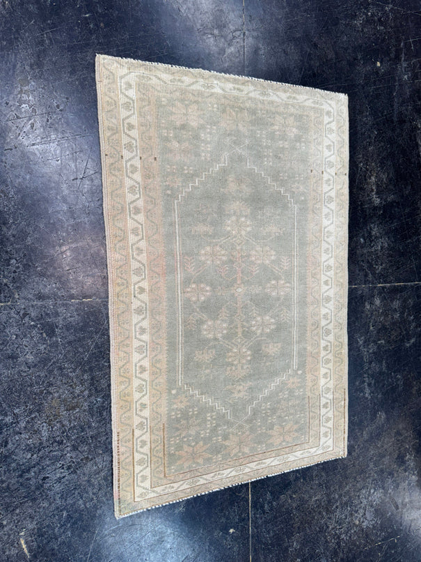 Turkish Vintage Rug 2'6'' x 3'10'' #24829