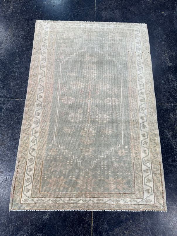 Turkish Vintage Rug 2'6'' x 3'10'' #24829