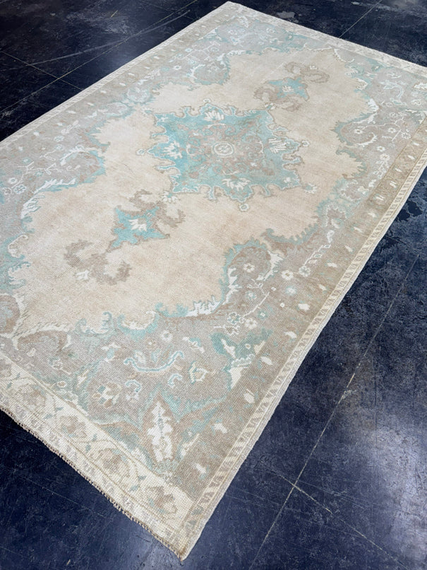 Turkish Vintage Rug 5' x 8' #24839