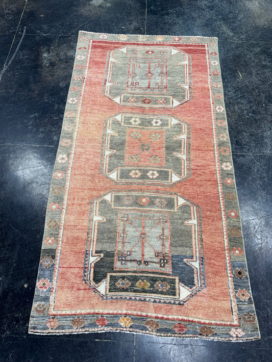Turkish Vintage Rug 3'1'' x 6' #24834