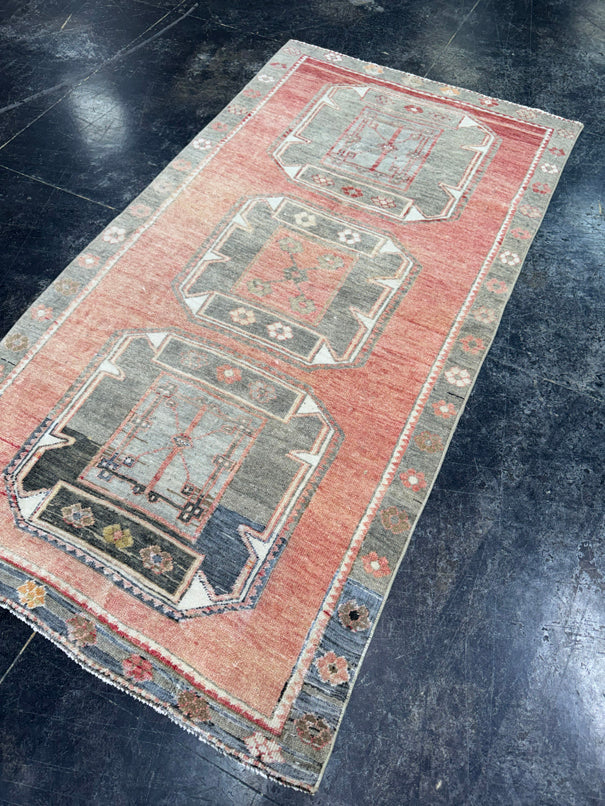 Turkish Vintage Rug 3'1'' x 6' #24834