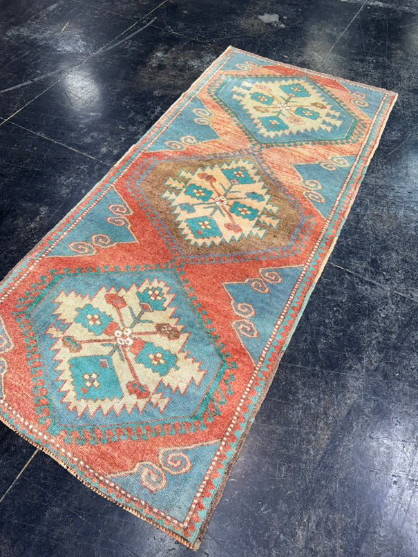 Turkish Vintage Rug 2'8'' x 5'11'' #24826
