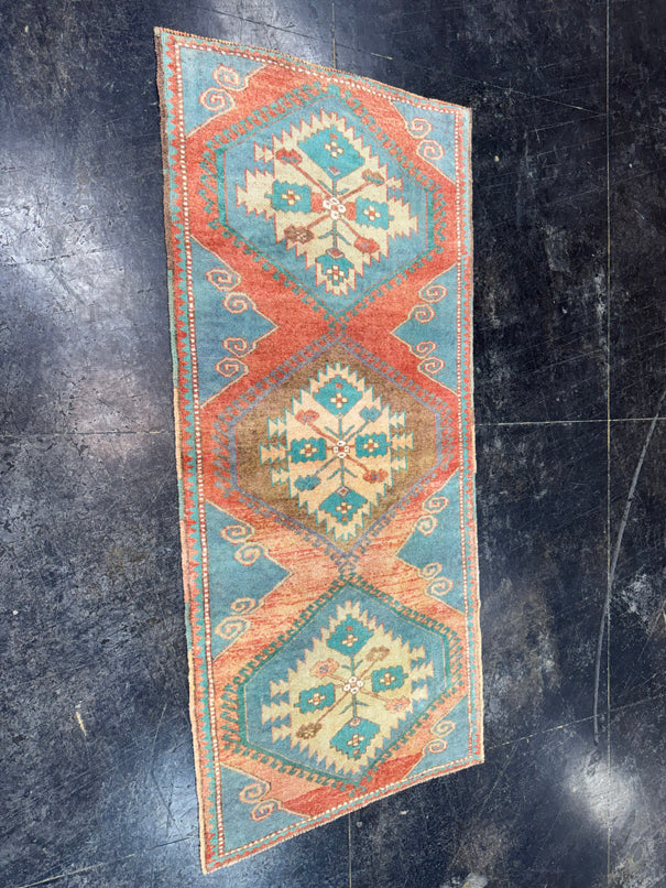 Turkish Vintage Rug 2'8'' x 5'11'' #24826