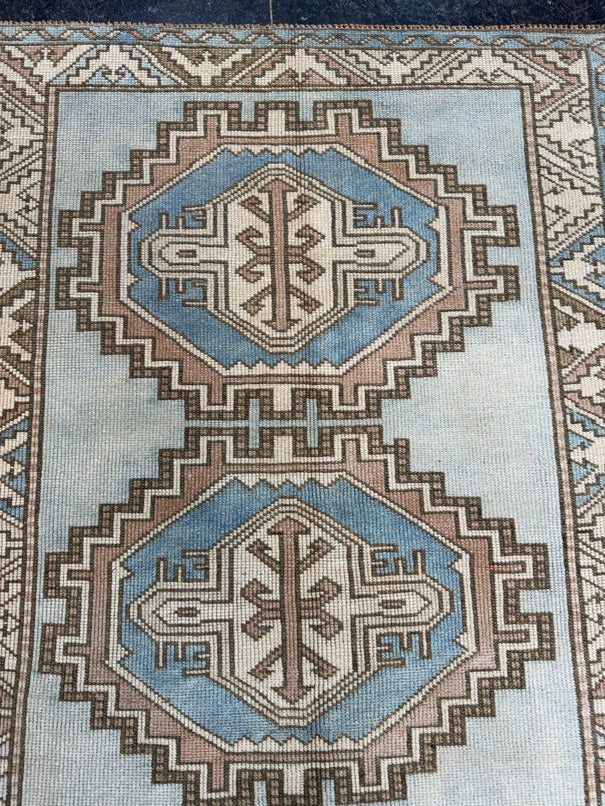 Turkish Vintage Rug 3'2'' x 5'4'' #24827