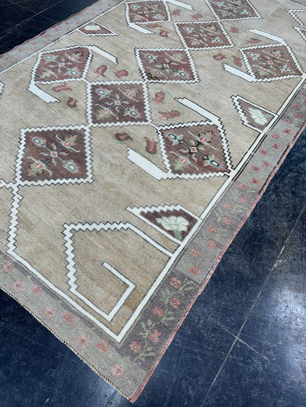 Turkish Vintage Rug 4'10'' x 8'1" #24821