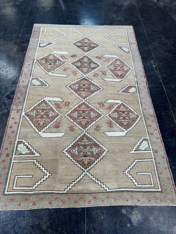 Turkish Vintage Rug 4'10'' x 8'1" #24821