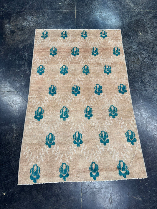 Turkish Vintage Rug 2'8'' x 4'4" #24818