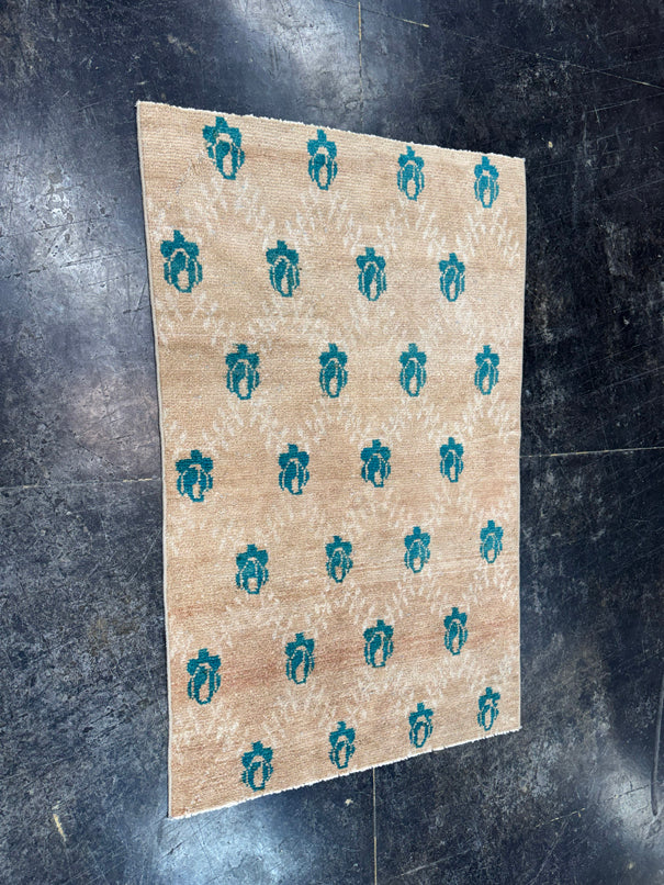 Turkish Vintage Rug 2'8'' x 4'4" #24818