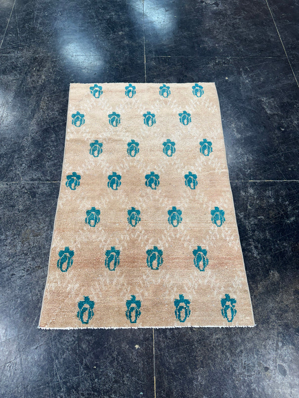 Turkish Vintage Rug 2'8'' x 4'4" #24818