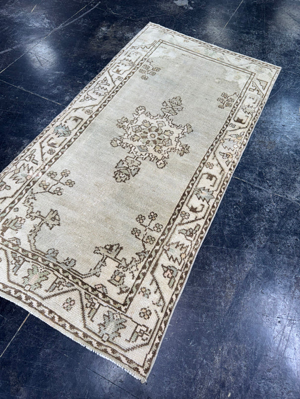 Turkish Vintage Rug 2'11'' x 5'11" #24819
