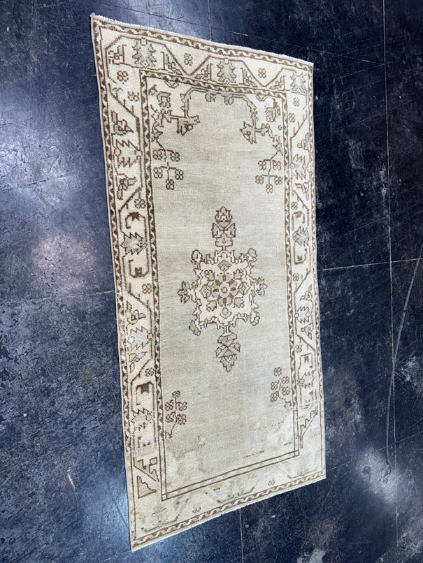 Turkish Vintage Rug 2'11'' x 5'11" #24819
