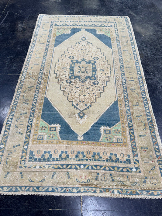 Turkish Vintage Rug 3'5'' x 5'11" #24796