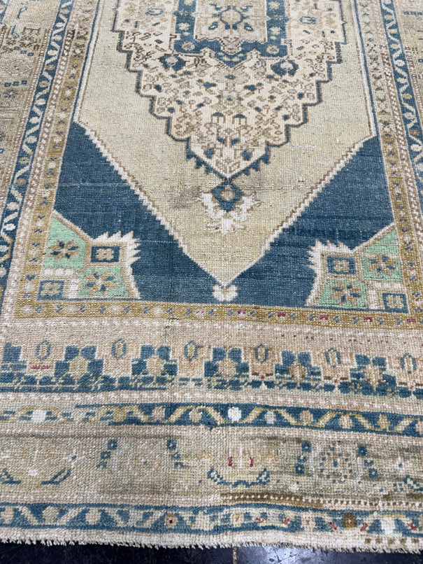 Turkish Vintage Rug 3'5'' x 5'11" #24796