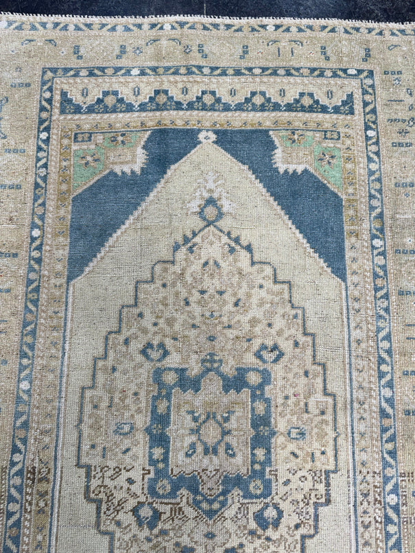 Turkish Vintage Rug 3'5'' x 5'11" #24796