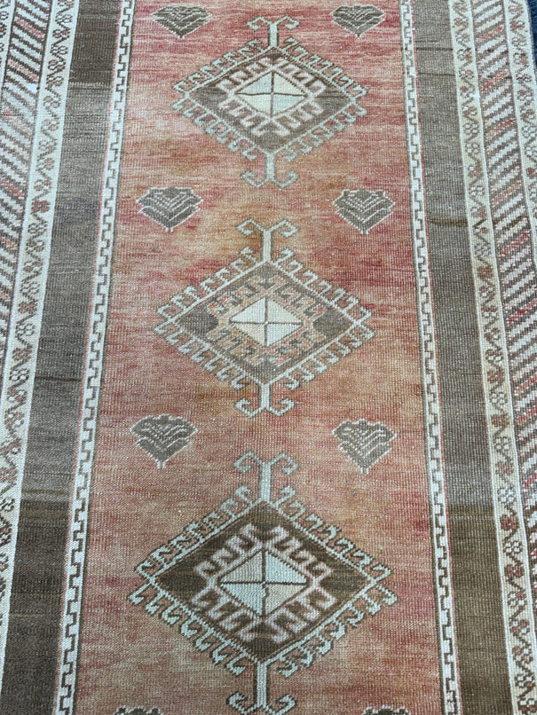 Turkish Vintage Rug 3'2" x 5'10" #24793