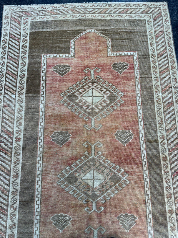 Turkish Vintage Rug 3'2" x 5'10" #24793