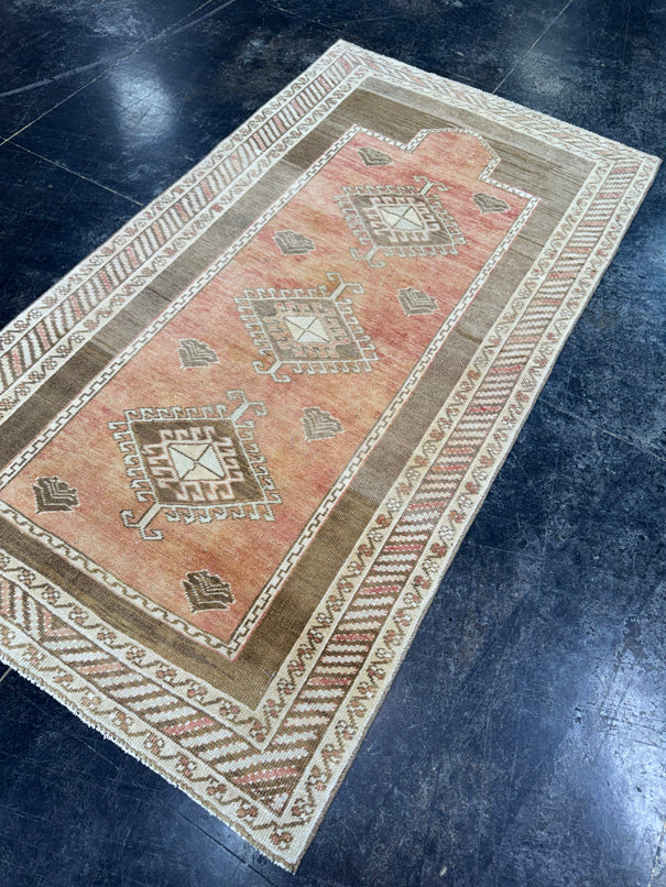 Turkish Vintage Rug 3'2" x 5'10" #24793