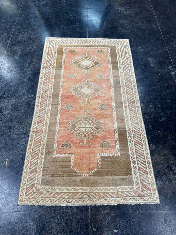 Turkish Vintage Rug 3'2" x 5'10" #24793
