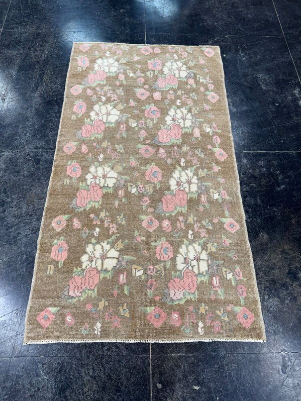 Turkish Vintage Rug 3'x 5'6" #24776