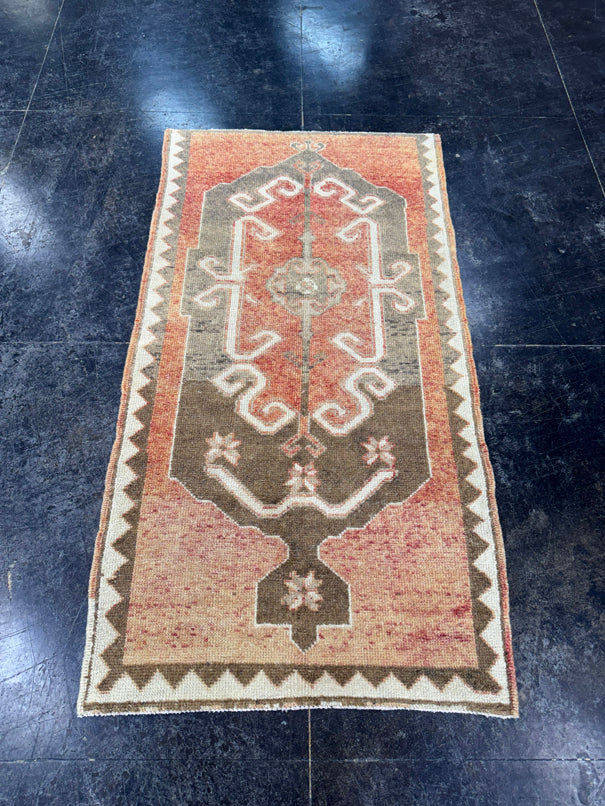 Turkish Vintage Rug 2'10" x 5'5" #24772