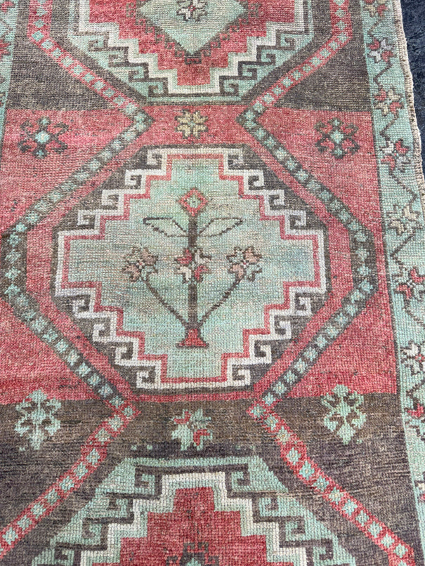 Turkish Vintage Rug 2'10" x 5'8" #24769