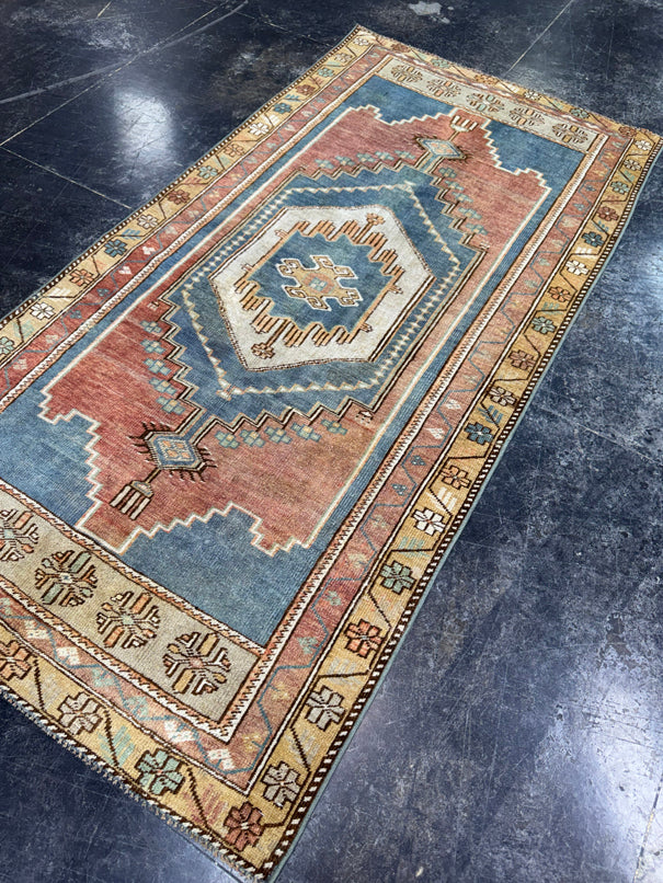 Turkish Vintage Rug 3'3" x 6'5" #24766
