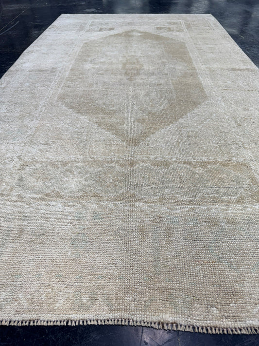 Turkish Vintage Rug 3'10" x 7' #24753