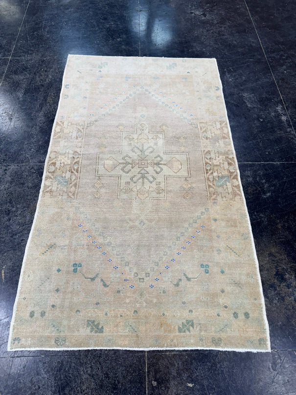 Turkish Vintage Rug 3'5" x 6' #24748