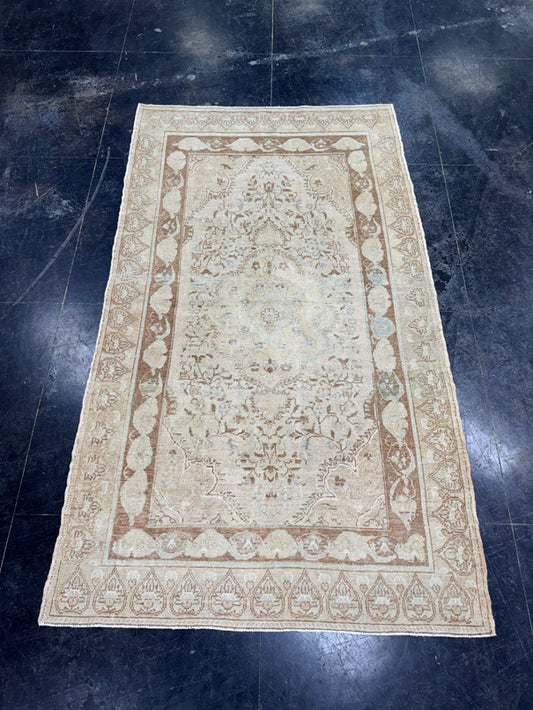Turkish Vintage Rug 4'10" x 8'7" #24736