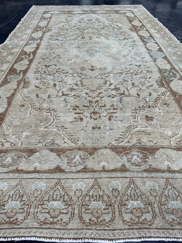 Turkish Vintage Rug 4'10" x 8'7" #24736