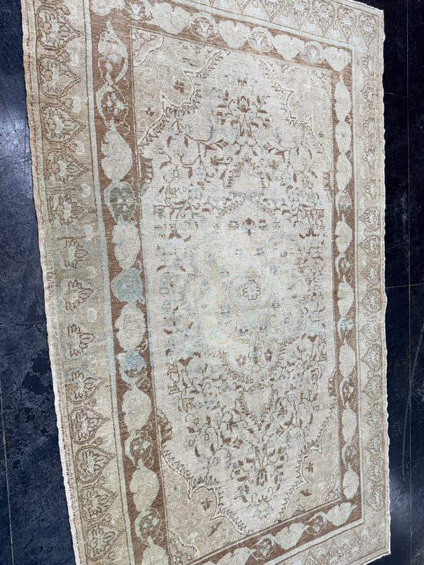 Turkish Vintage Rug 4'10" x 8'7" #24736