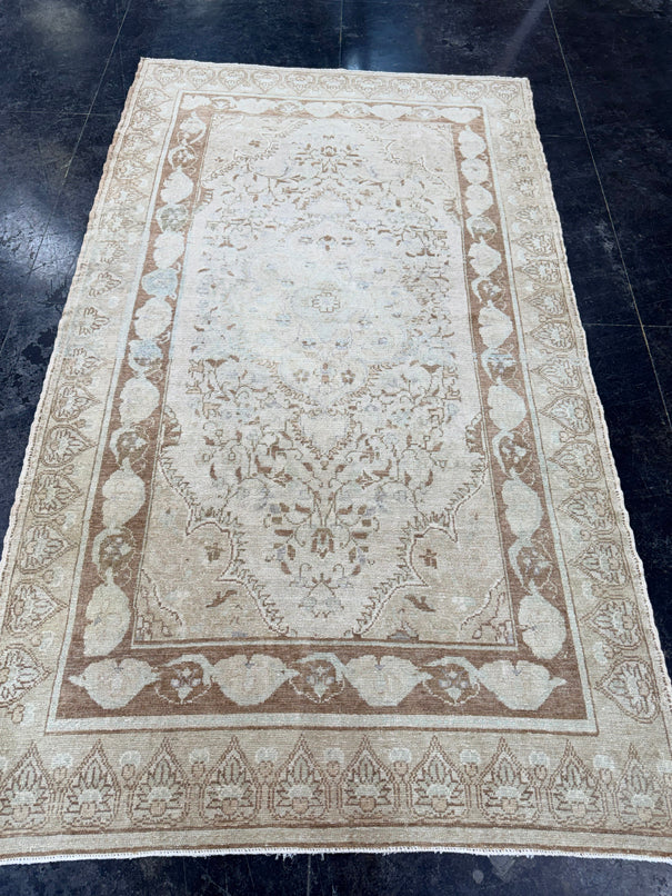 Turkish Vintage Rug 4'10" x 8'7" #24736