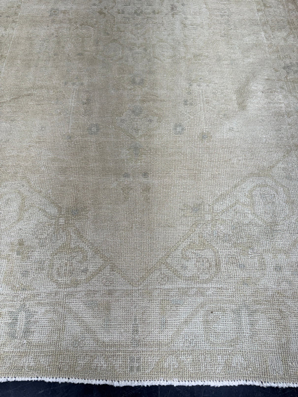 Turkish Vintage Rug 4'10" x 9' #24737