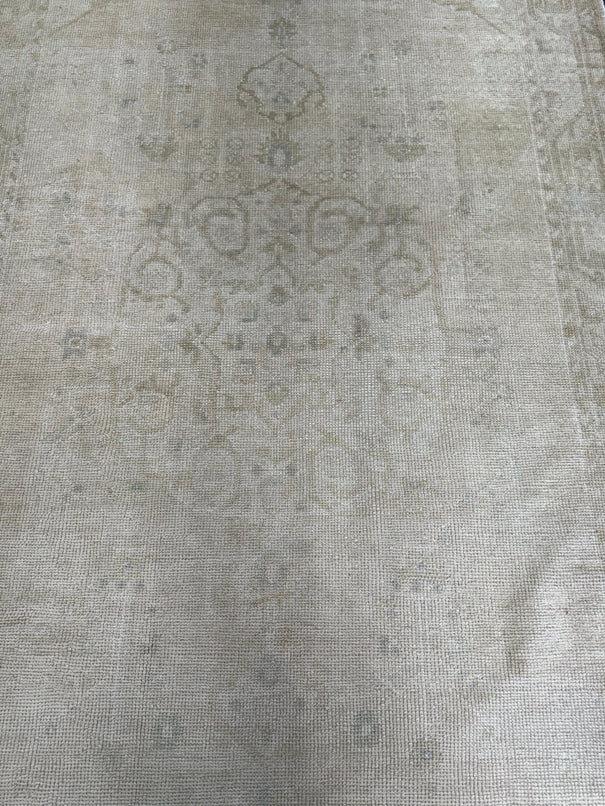 Turkish Vintage Rug 4'10" x 9' #24737