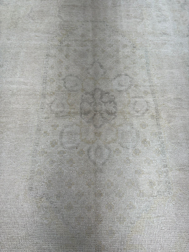 Turkish Vintage Rug 5' x 9'3" #24728