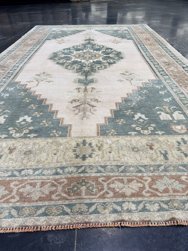 Turkish Vintage Rug 5'3" x 9' #24720