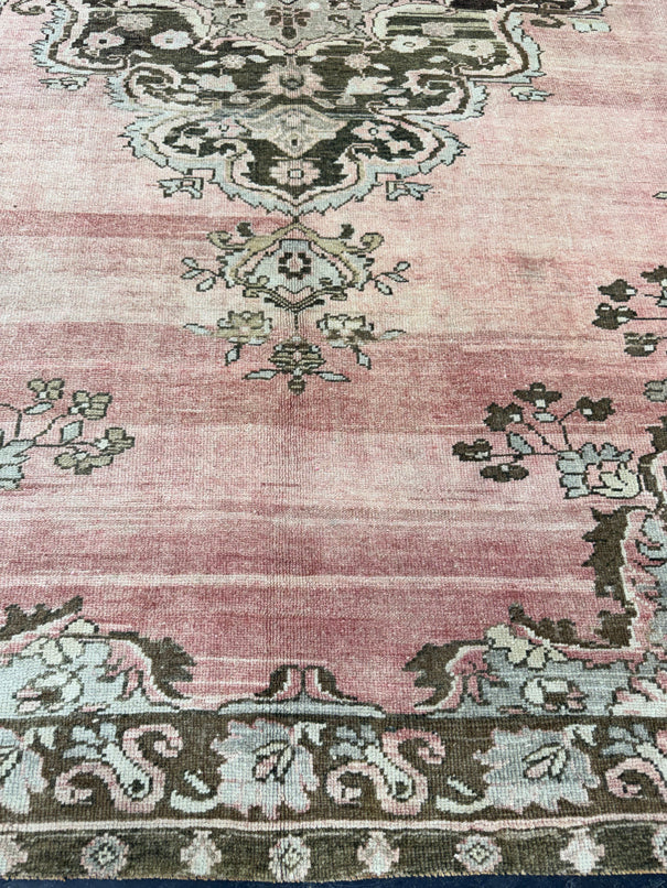 Turkish Vintage Rug 6'9" x 10' #24715