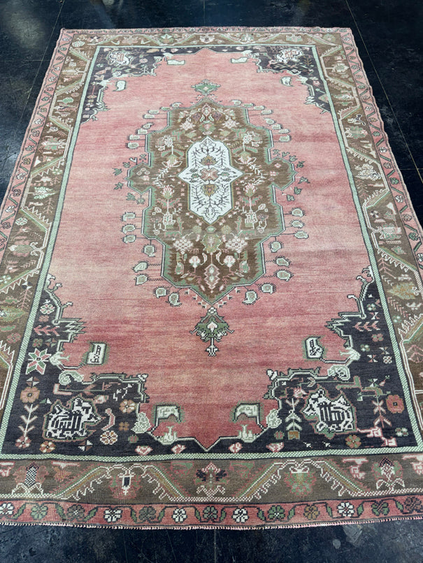 Turkish Vintage Rug 5'6" x 8'5" #24708