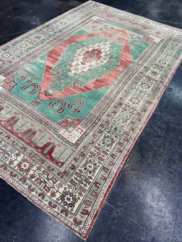 Turkish Vintage Rug 6' x 9'8" #24707