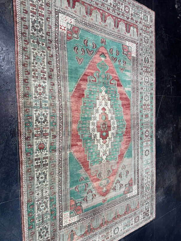 Turkish Vintage Rug 6' x 9'8" #24707