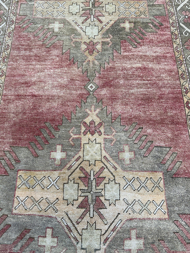 Turkish Vintage Rug 4'9" x 9'1" #24702