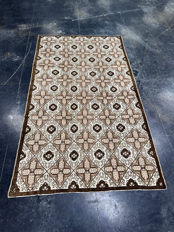 Turkish Vintage Rug 5' x 8'8'' #13108