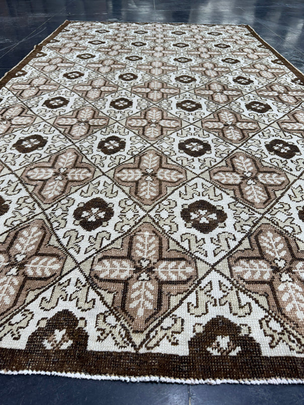 Turkish Vintage Rug 5' x 8'8'' #13108