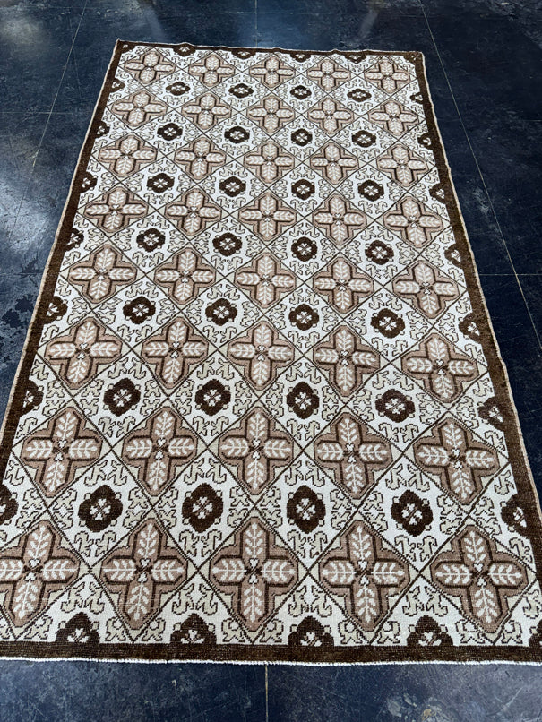 Turkish Vintage Rug 5' x 8'8'' #13108