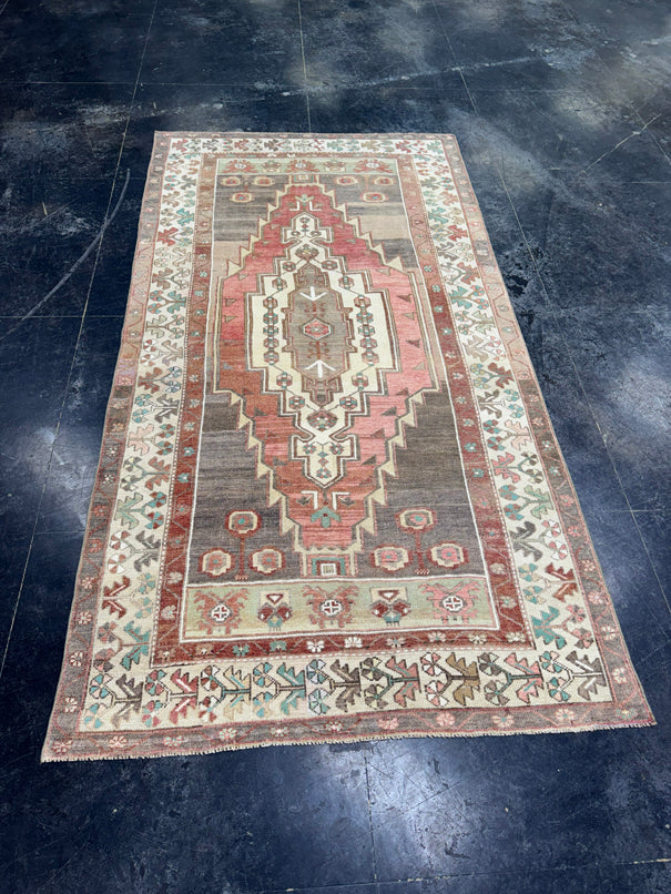Turkish Vintage Rug 5' x 9'5'' #13107